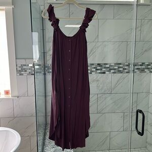 Kindred Bravely Ruffle Strap Labor & Delivery Gown in Burgundy Plum XL/1X